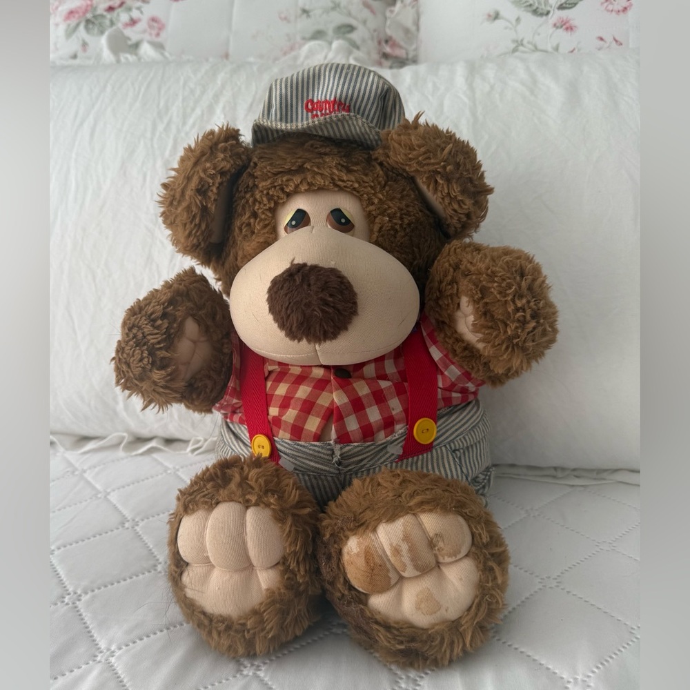 Vintage Plush Tyler Hillbilly Cuddlin Country Bear